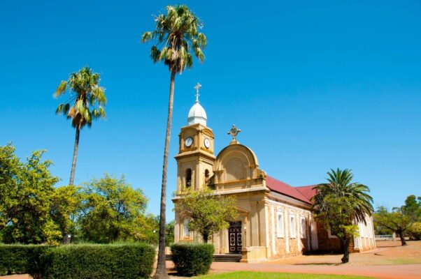 Nhà thờ cổ New Norcia Tây Úc kiến trúc châu Âu nổi bật trong tour Perth 5 ngày 4 đêm